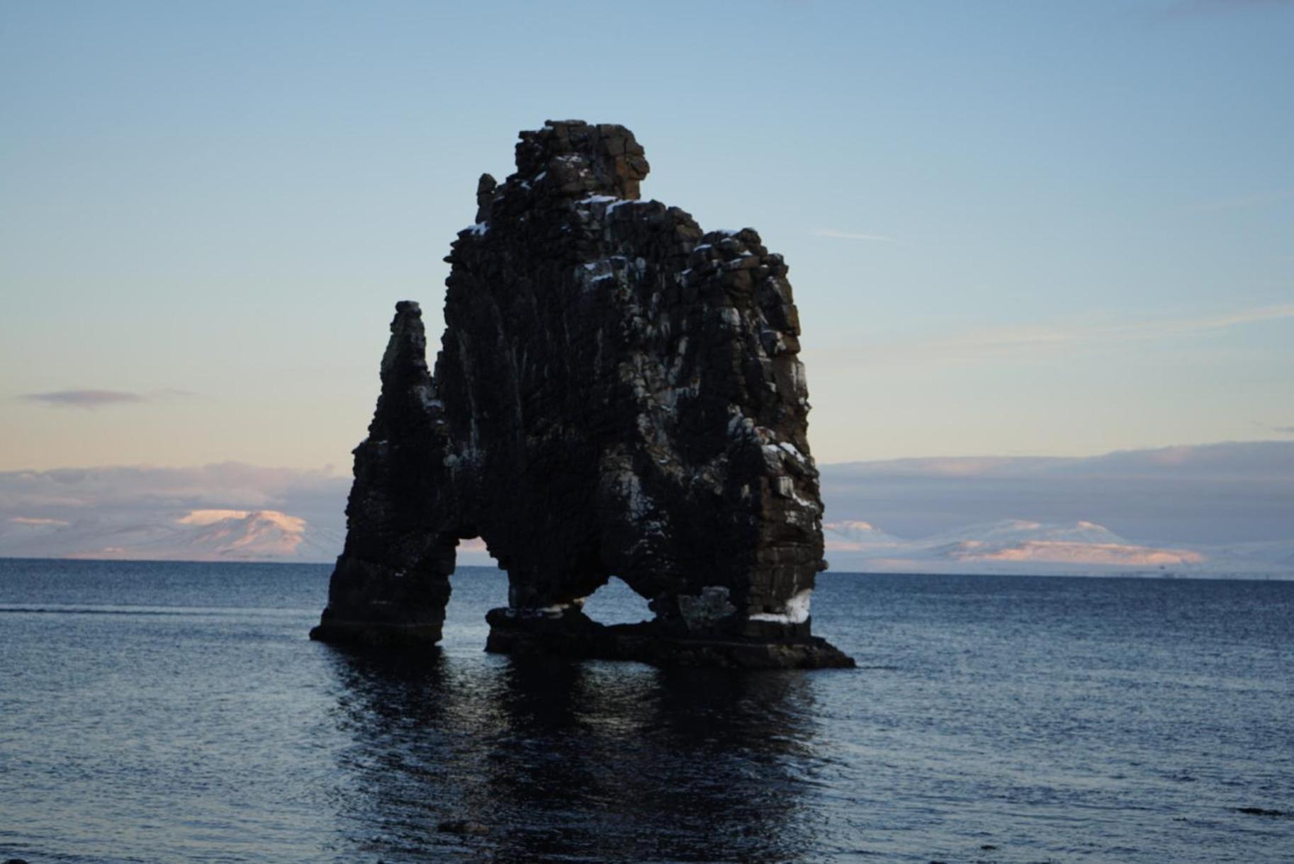 Hotel Hvitserkur Хваммстанги Экстерьер фото